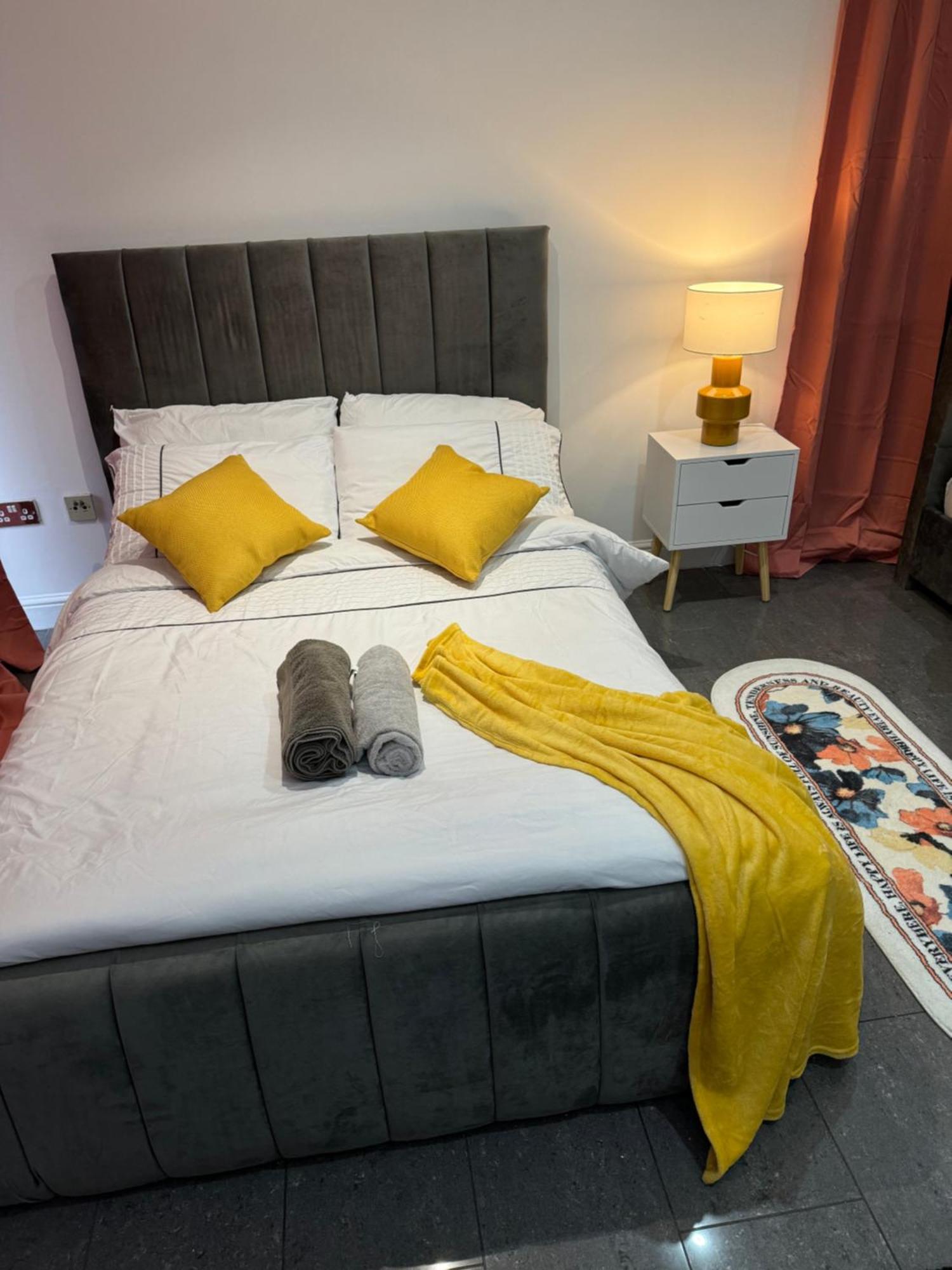 Cosy Luxurious Room In The Heart Of 런던 외부 사진