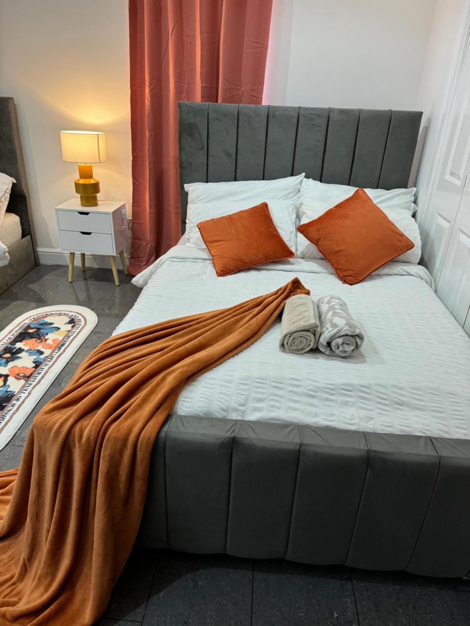 Cosy Luxurious Room In The Heart Of 런던 외부 사진