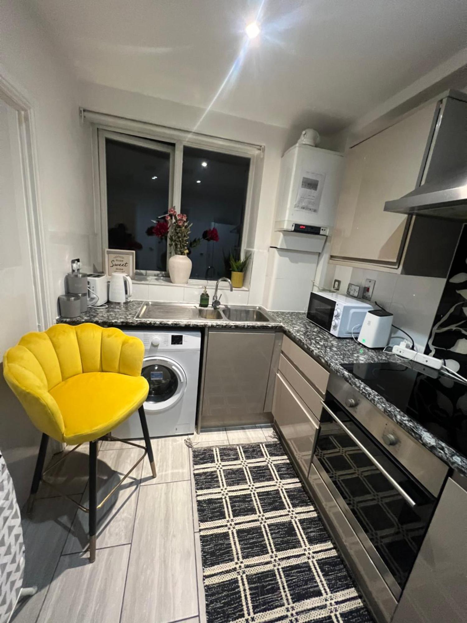 Cosy Luxurious Room In The Heart Of 런던 외부 사진